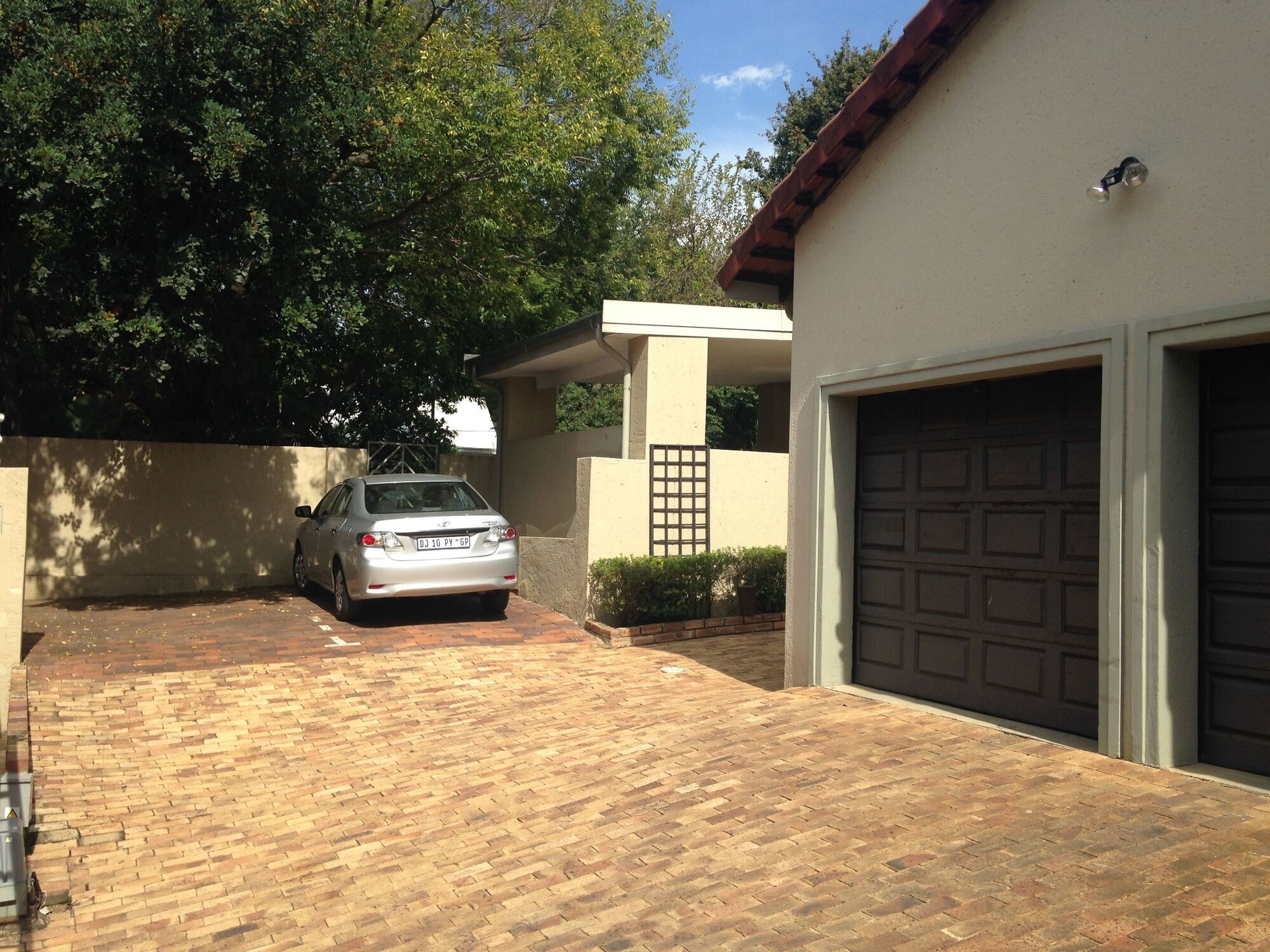 A Hundred Thousand Welcomes B&B Sandton Exterior photo
